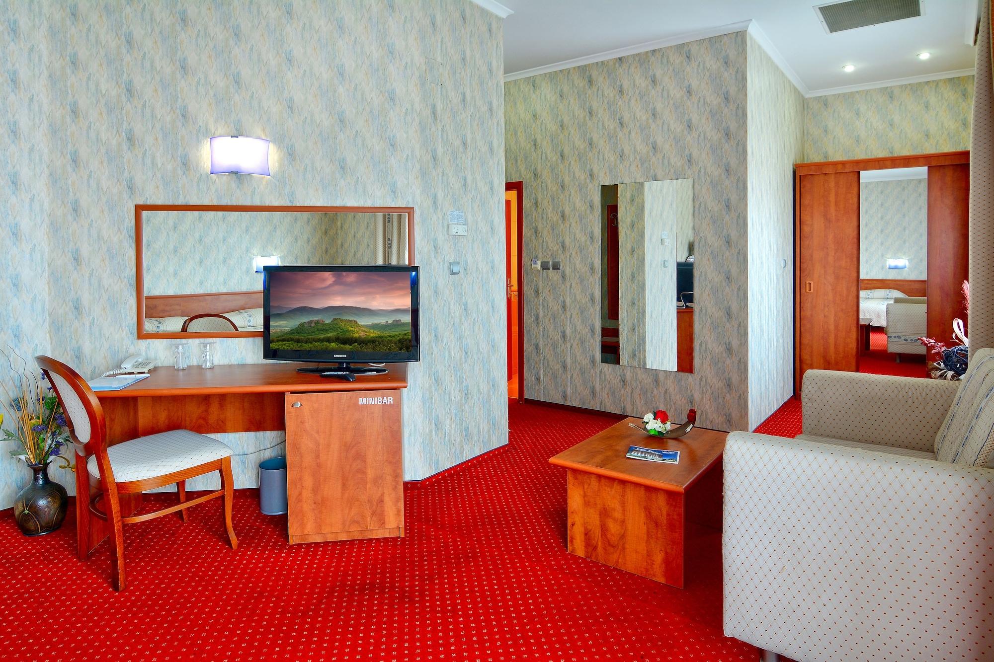 Aqua Hotel Varna Exterior foto